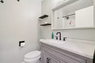 2117 Sunnyside Dr, Waukesha, WI 53186 - Photo 22