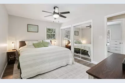 2117  Sunnyside Dr, Waukesha, WI 53186 - Photo 28