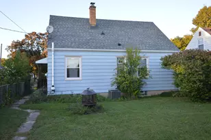 2235 W Tripoli Ave, Milwaukee, WI 53221 - Photo 12