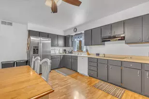 214 S Bruns Ave, Plymouth, WI 53073 - Photo 10