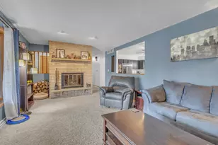 214 S Bruns Ave, Plymouth, WI 53073 - Photo 8