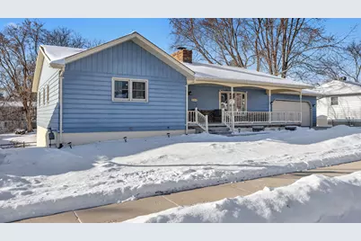 214 S Bruns Ave, Plymouth, WI 53073 - Photo 4