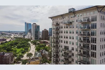 1313 N Franklin Pl #504, Milwaukee, WI 53202 - Photo 36