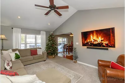 W181N8912  Melanie Ln, Menomonee Falls, WI 53051 - Photo 6