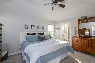 W181N8912  Melanie Ln, Menomonee Falls, WI 53051 - Photo 16