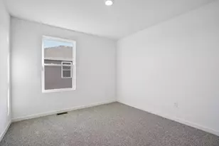 7038 Oakmont Rd, Racine, WI 53403 - Photo 34