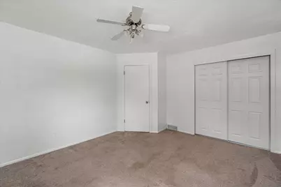 2420  Green Haze Ave, Racine, WI 53406 - Photo 14