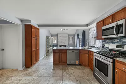 2420  Green Haze Ave, Racine, WI 53406 - Photo 10