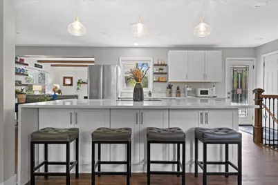 15935  Hill Ct, Brookfield, WI 53005 - Photo 14