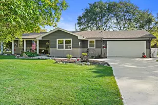 15935 Hill Ct, Brookfield, WI 53005 - Photo 2