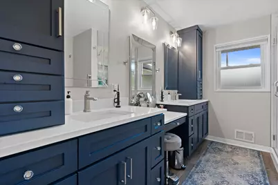 15935  Hill Ct, Brookfield, WI 53005 - Photo 24