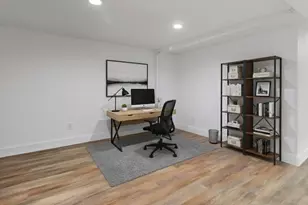 1215 S 91st St, West Allis, WI 53214 - Photo 22