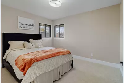 1215 S 91st St, West Allis, WI 53214 - Photo 20