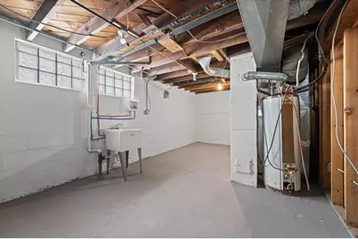 6706 W Chambers St, Milwaukee, WI 53210 - Photo 32