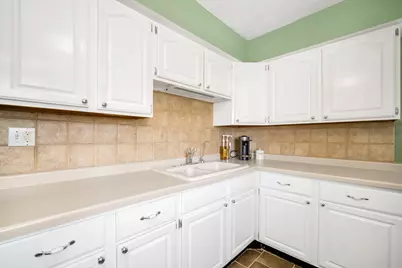 11834 W Greenfield Ave, West Allis, WI 53214 - Photo 10