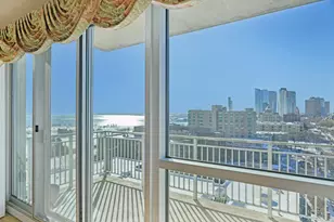 1522 N Prospect Ave, Milwaukee, WI 53202 - Photo 12