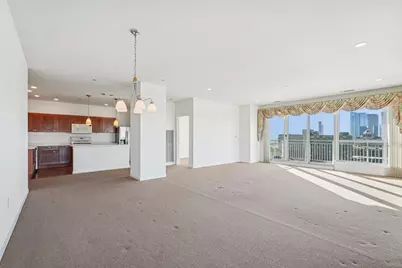 1522 N Prospect Ave #902, Milwaukee, WI 53202 - Photo 4