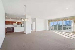 1522 N Prospect Ave, Milwaukee, WI 53202 - Photo 4