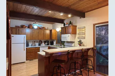 37835  Atkins Knoll Rd, Summit, WI 53066 - Photo 4