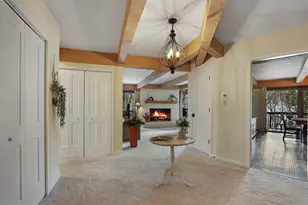 880 Windsor Dr, Fontana, WI 53125 - Photo 4