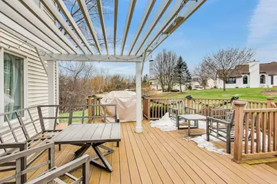 9244  Auburn Ct, Racine, WI 53406 - Photo 22