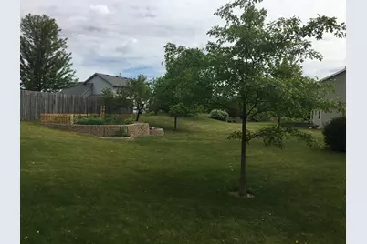 9244  Auburn Ct, Racine, WI 53406 - Photo 26