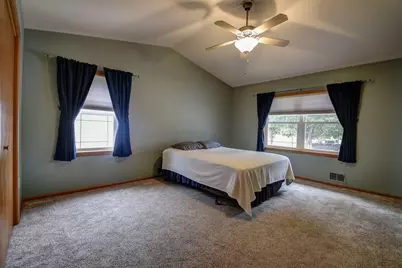 800  Chief Kewaskum Pl, Kewaskum, WI 53040 - Photo 8