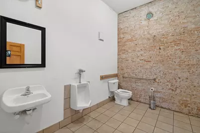 410  Main St, Racine, WI 53403 - Photo 32