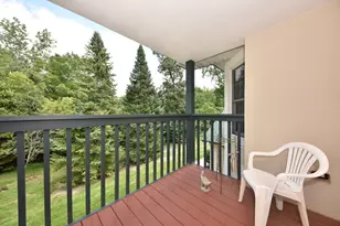 10258 W Deerwood Ln, Franklin, WI 53132 - Photo 4