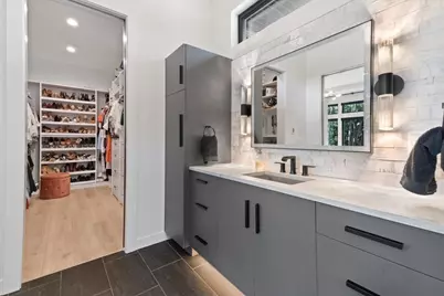 815 N English Settlement Ave, Racine, WI 53105 - Photo 74