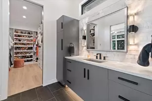 815 N English Settlement Ave, Racine, WI 53105 - Photo 74