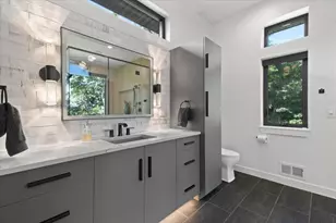 815 N English Settlement Ave, Racine, WI 53105 - Photo 76