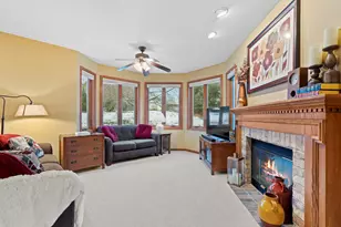 W140N5331 St Andrews Cir, Menomonee Falls, WI 53051 - Photo 20