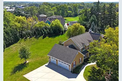 W140N5331  St. Andrews Cir, Menomonee Falls, WI 53051 - Photo 1