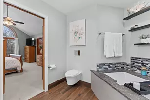 W140N5331 St Andrews Cir, Menomonee Falls, WI 53051 - Photo 8