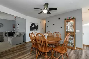 511 Robin St, West Bend, WI 53090 - Photo 8