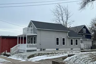 1203 10th St, Racine, WI 53403 - Photo 4