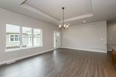 7026  Stonewood Ln, Lannon, WI 53046 - Photo 10