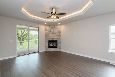 7026  Stonewood Ln, Lannon, WI 53046 - Photo 12