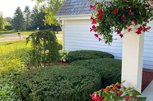 133 E Beechwood Dr, Mequon, WI 53092 - Photo 26