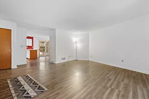 15629 W Ridge Rd, New Berlin, WI 53151 - Photo 2