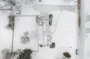 2746 Manor Ave, Racine, WI 53406 - Photo 36