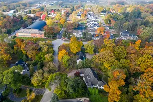 605 St Johns Dr, Delafield, WI 53018 - Photo 40