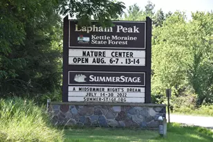 605 St Johns Dr, Delafield, WI 53018 - Photo 60