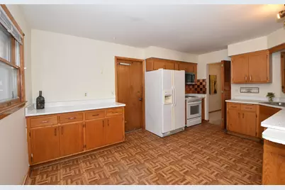 1108 W Zedler Ln, Mequon, WI 53092 - Photo 12