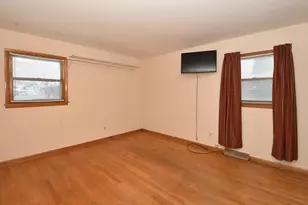 1108 W Zedler Ln, Mequon, WI 53092 - Photo 24