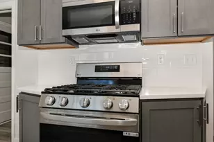 137 S Green Bay Rd, Racine, WI 53406 - Photo 14