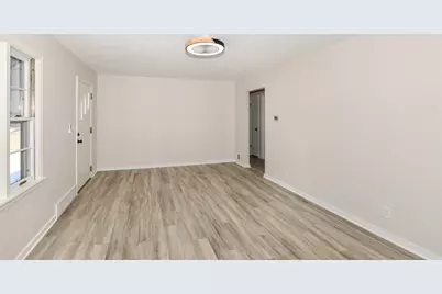 137 S Green Bay Rd, Racine, WI 53406 - Photo 18