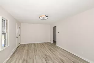 137 S Green Bay Rd, Racine, WI 53406 - Photo 18