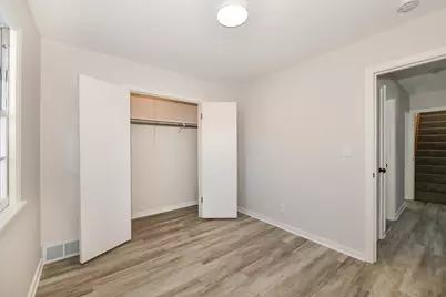 137 S Green Bay Rd, Racine, WI 53406 - Photo 24